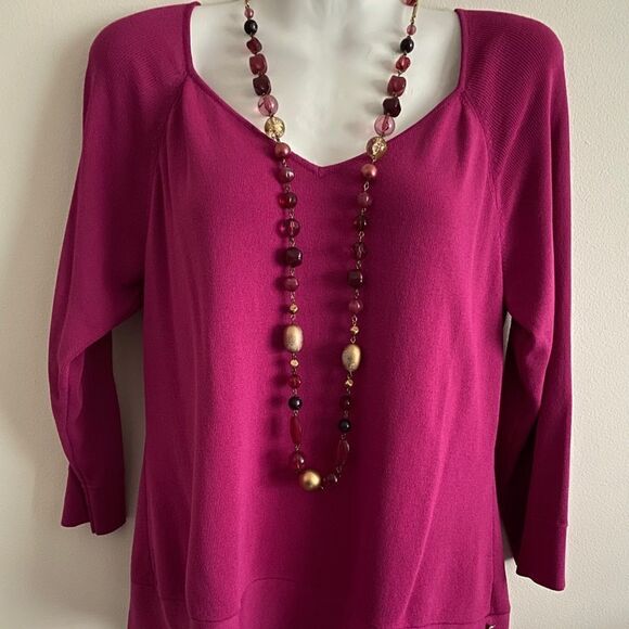 Coldwater Creek Fuchsia 3/4 Sleeve V-Neck/Button Hem Detail - Picture 2 of 7